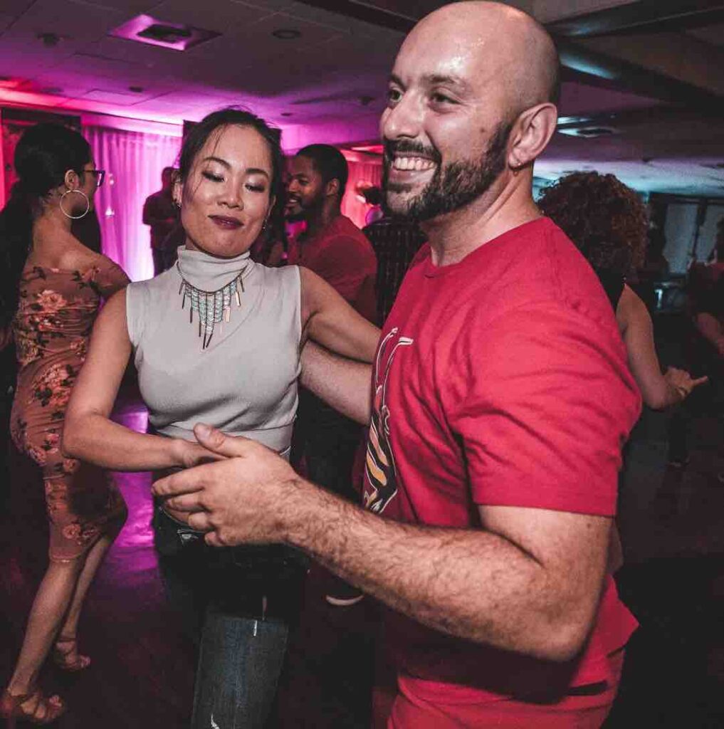 OC Salsa Instructor Arthur Levine social dancing salsa